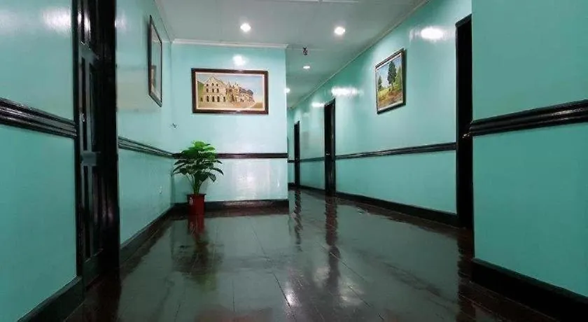 Vest Grand Suites Panglao