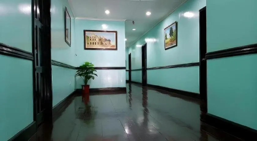 Vest Grand Suites Panglao 2*,